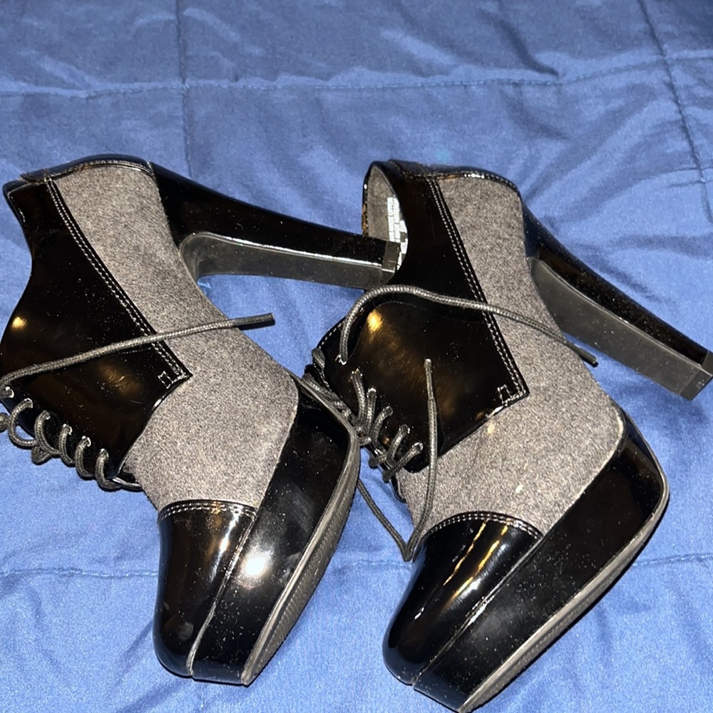 Booties - Picture 3 of 5